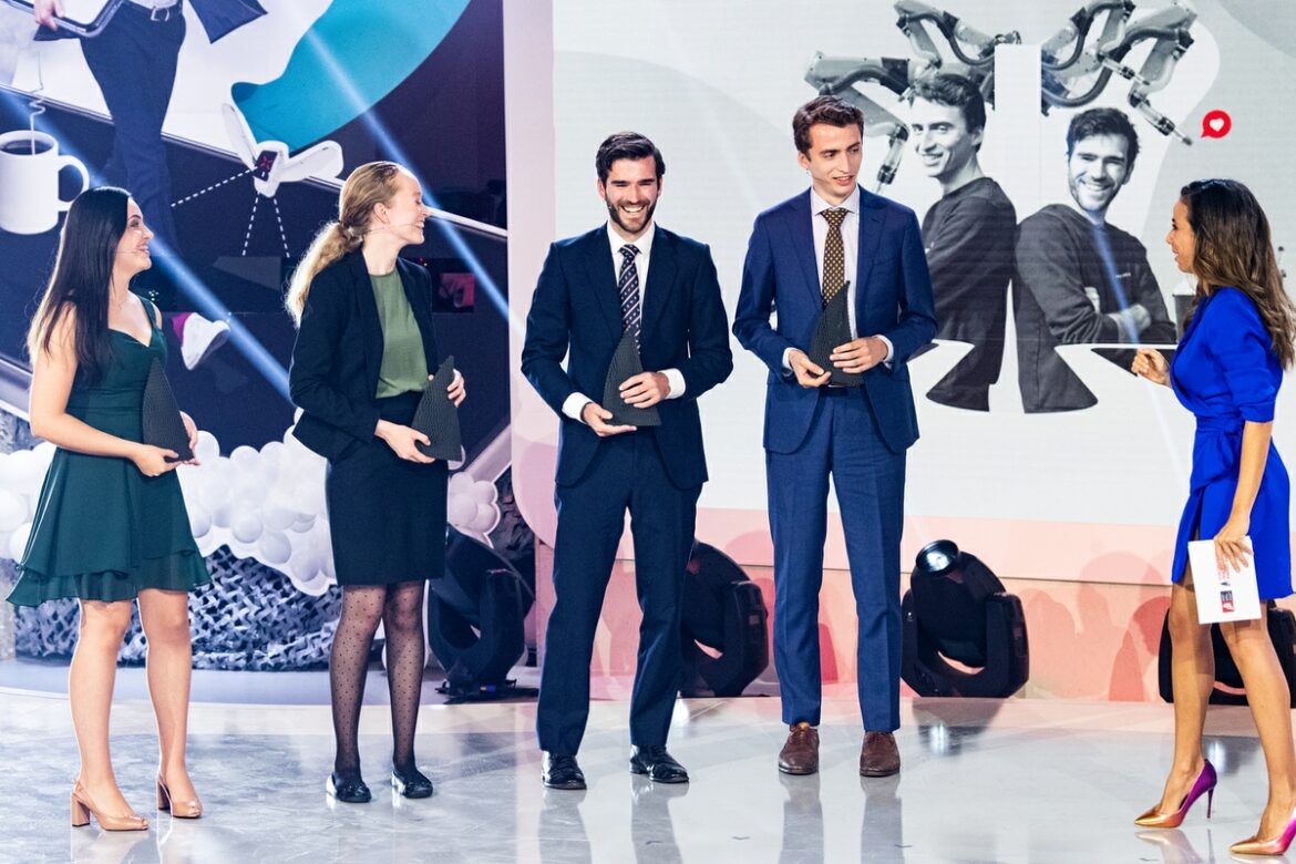 All the winners of the EPO’s first Young Inventors prize, at the hybrid European Inventor Award 2022 ceremony on 21 June 2022. Photo European Patent Office.